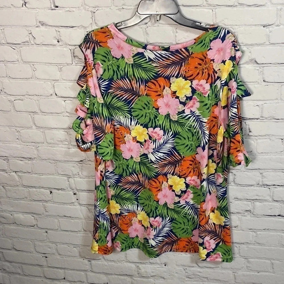 Scarlett Plus Hawaiian Print Floral Knit Crisscross Skeeved Blouse - Picture 8 of 10